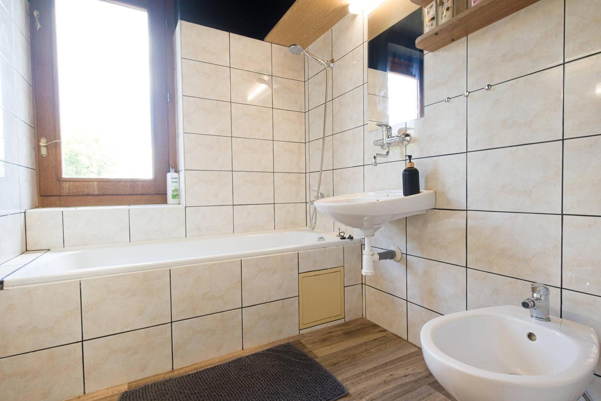Apartman Kralik Nove Mesto nad Metuji Luaran gambar